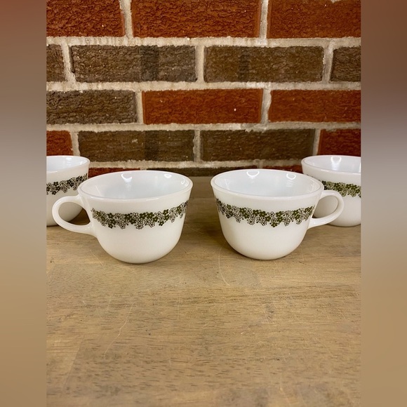 Pyrex Corelle Spring Blossom Crazy Daisy 4 Coffee Tea Cup Mugs Milk glass - Picture 3 of 10